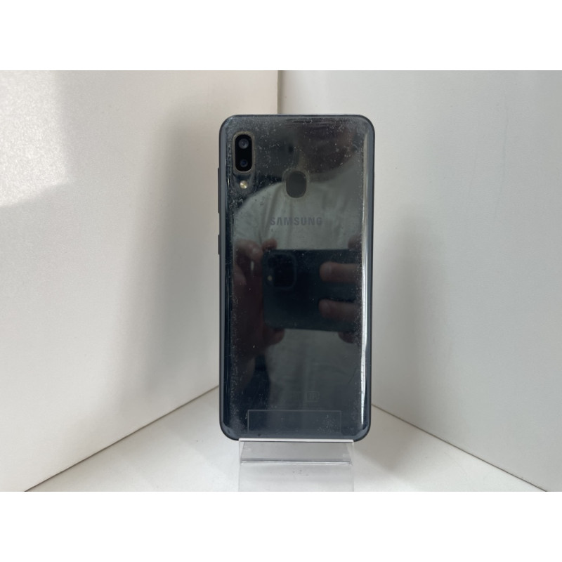 Мобильный телефон Samsung Galaxy A20 3/32 GB            
            б/у