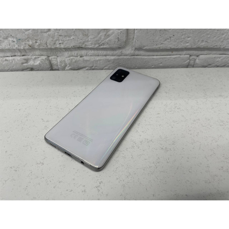 Мобильный телефон Samsung Galaxy A51 4/64 GB            
            б/у