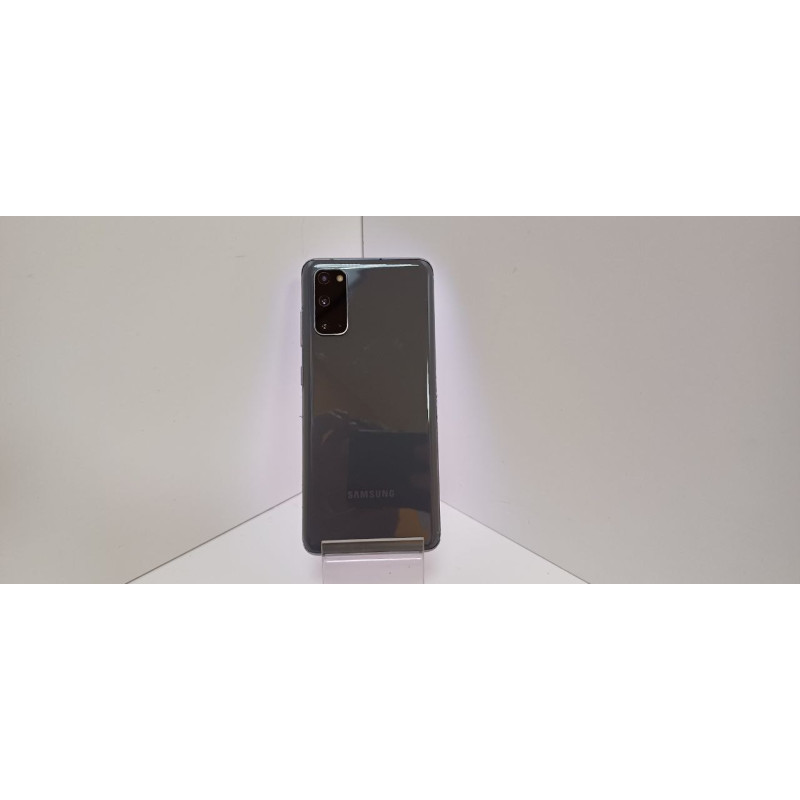 Мобильный телефон Samsung Galaxy S20 FE 8/128 GB            
            б/у