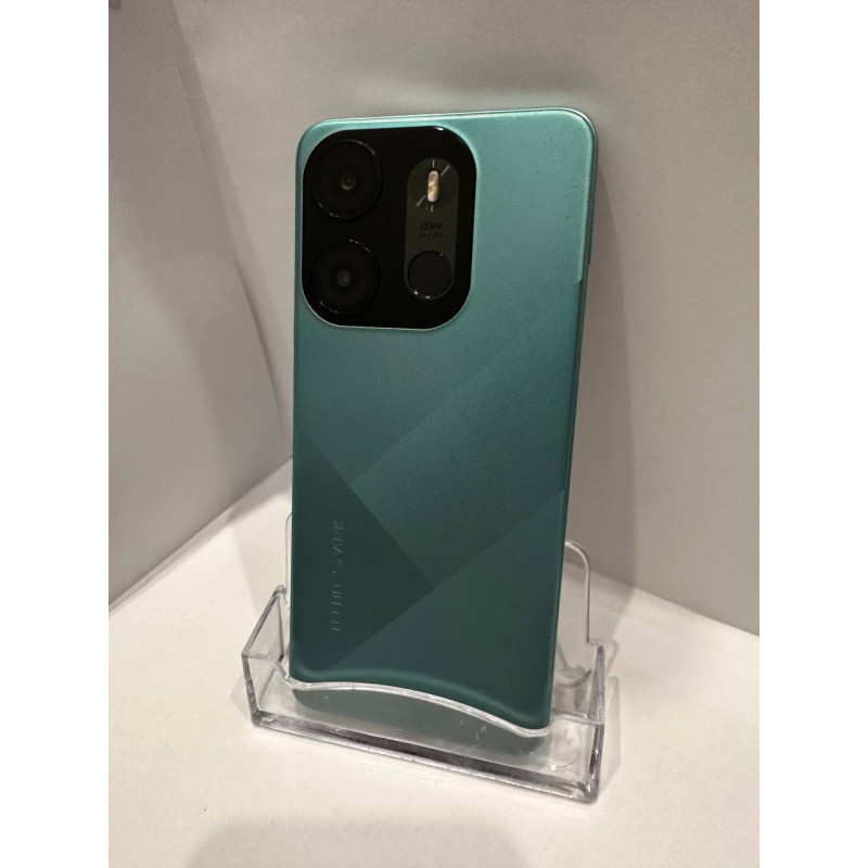 Мобильный телефон Tecno Spark Go 2024 3/64 GB            
            б/у