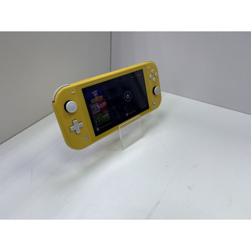 Игровые приставки Nintendo Switch Lite 32 GB (HDH-001)            
            б/у