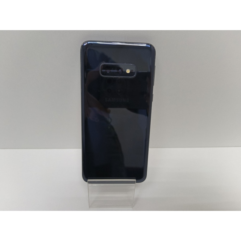 Мобильный телефон Samsung Galaxy S10e 6/128 GB            
            б/у