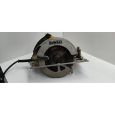 Циркулярная (дисковая) пила DeWalt DWE576-QS            
            б/у