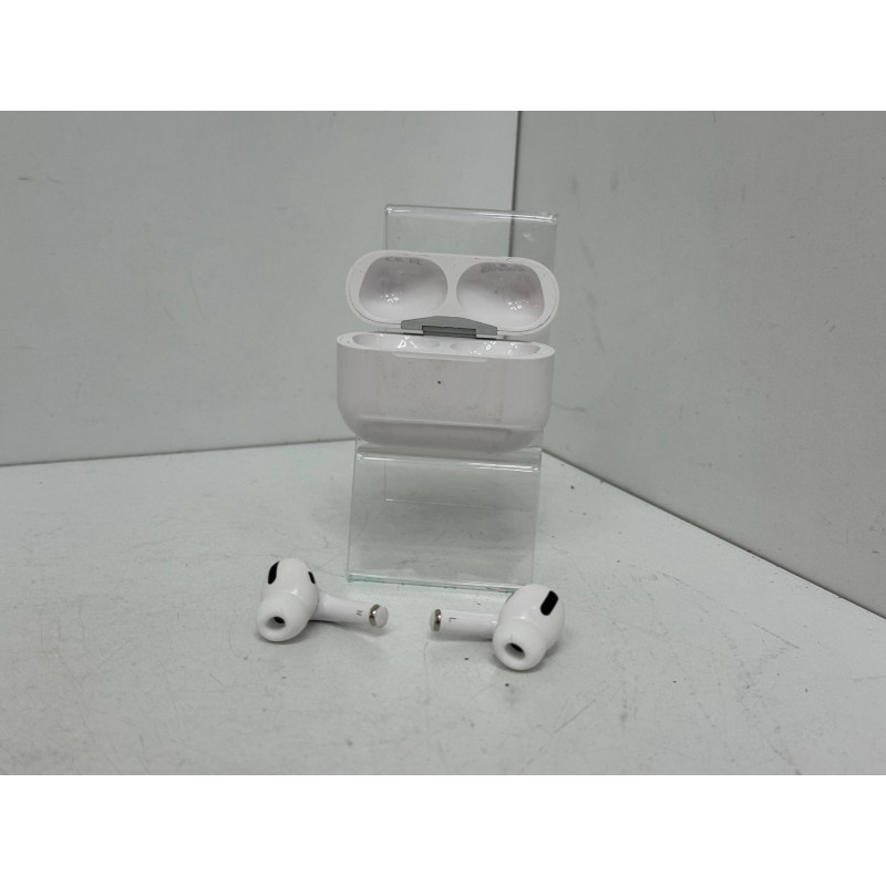Наушники Беспроводные Внутриканальные Apple AirPods            
            б/у