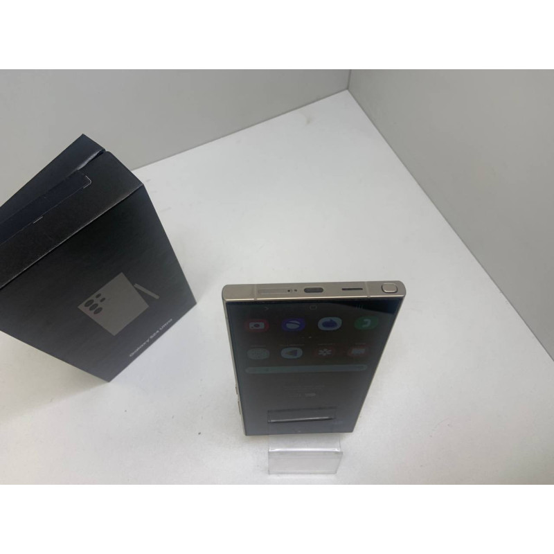 Мобильный телефон Samsung Galaxy S24 Ultra 12/512 ГБ            
            б/у