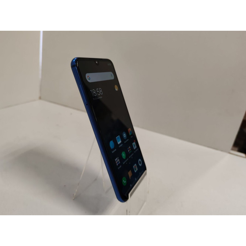 Мобильный телефон Xiaomi Mi 9 SE 6/128 GB            
            б/у