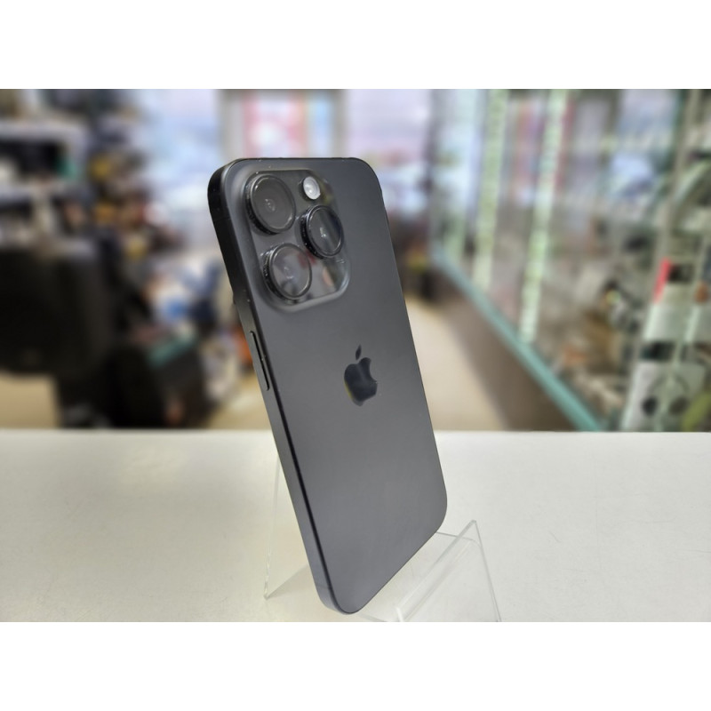 Мобильный телефон Apple iPhone 15 Pro 8/128GB            
            б/у