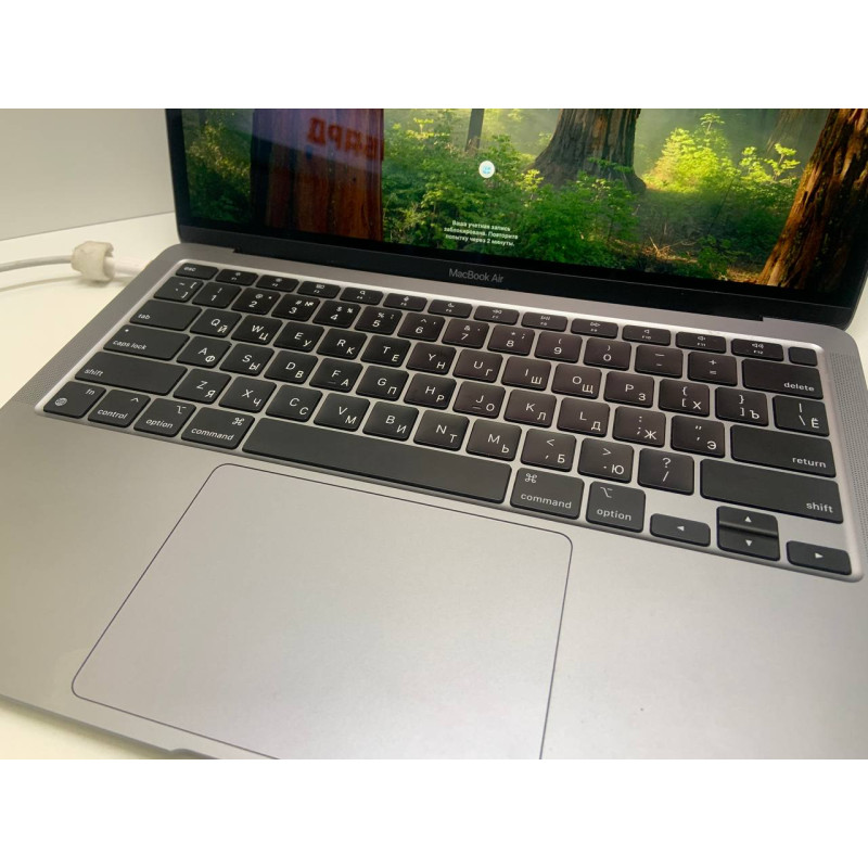Ноутбук Apple MacBook Air 13 2020            
            б/у