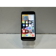 Мобильный телефон Apple iPhone 7 2/32 GB            
            б/у
