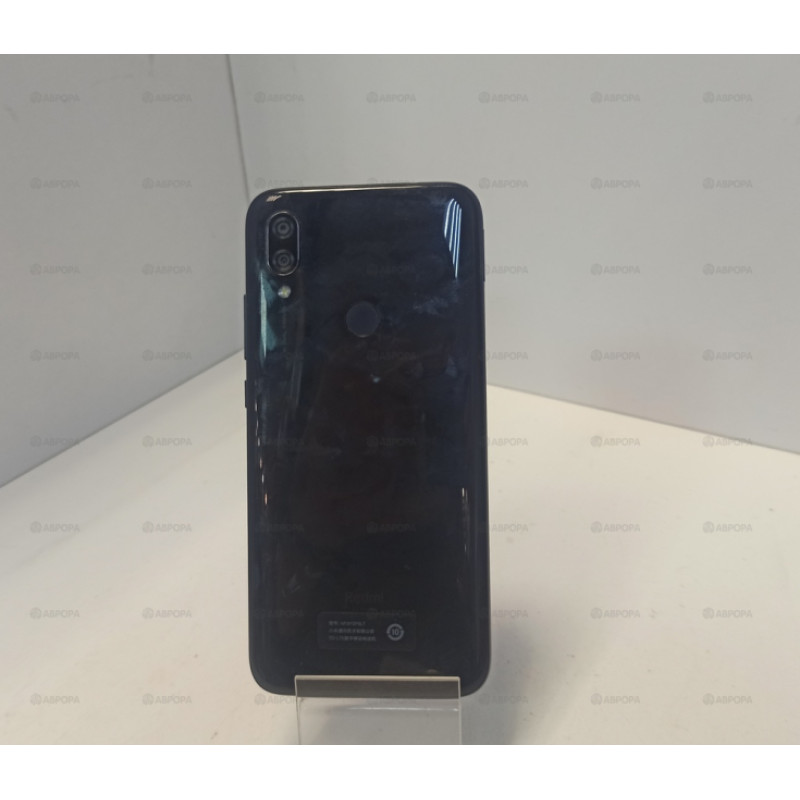 Мобильный телефон Xiaomi Redmi 7 3/32 GB            
            б/у