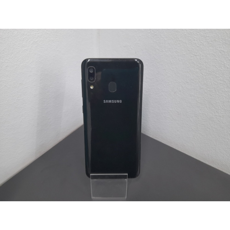 Мобильный телефон Samsung Galaxy A20 3/32 GB            
            б/у