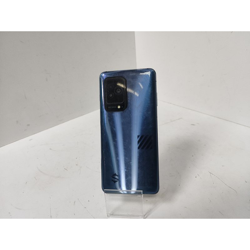 Мобильный телефон Xiaomi Black Shark 5 12/256 GB            
            б/у