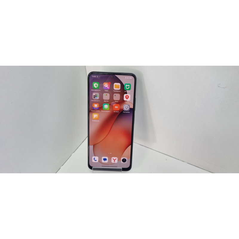 Мобильный телефон Xiaomi Redmi Note 12 8/128 GB            
            б/у