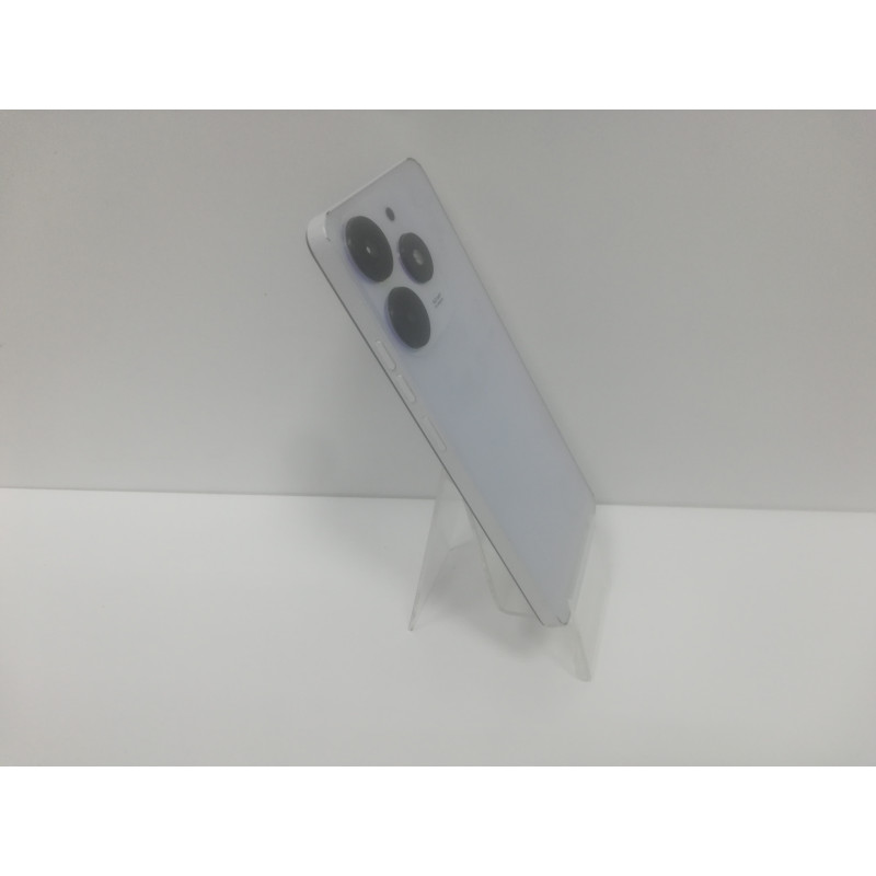 Мобильный телефон Tecno Spark 10 Pro 8/128 GB            
            б/у