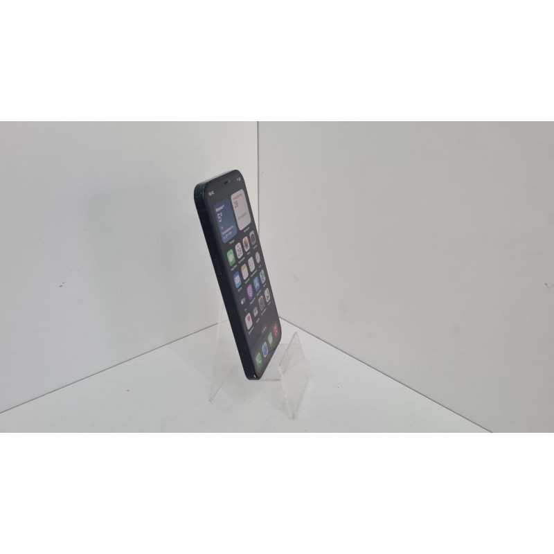 Мобильный телефон Apple iPhone 12 4/128 GB            
            б/у
