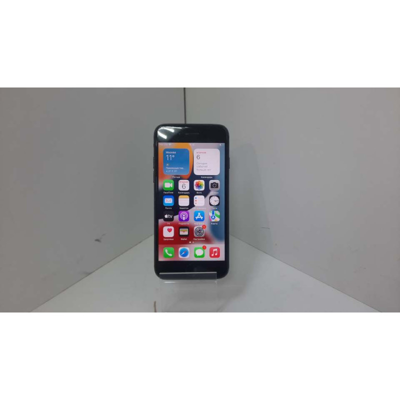 Мобильный телефон Apple iPhone 7 2/32 GB            
            б/у