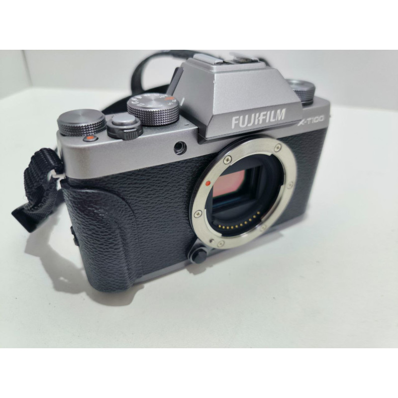 Фотоаппараты Цифровые Fujifilm X-T100            
            б/у