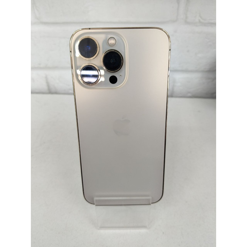 Мобильный телефон Apple iPhone 13 Pro 6/256 GB            
            б/у