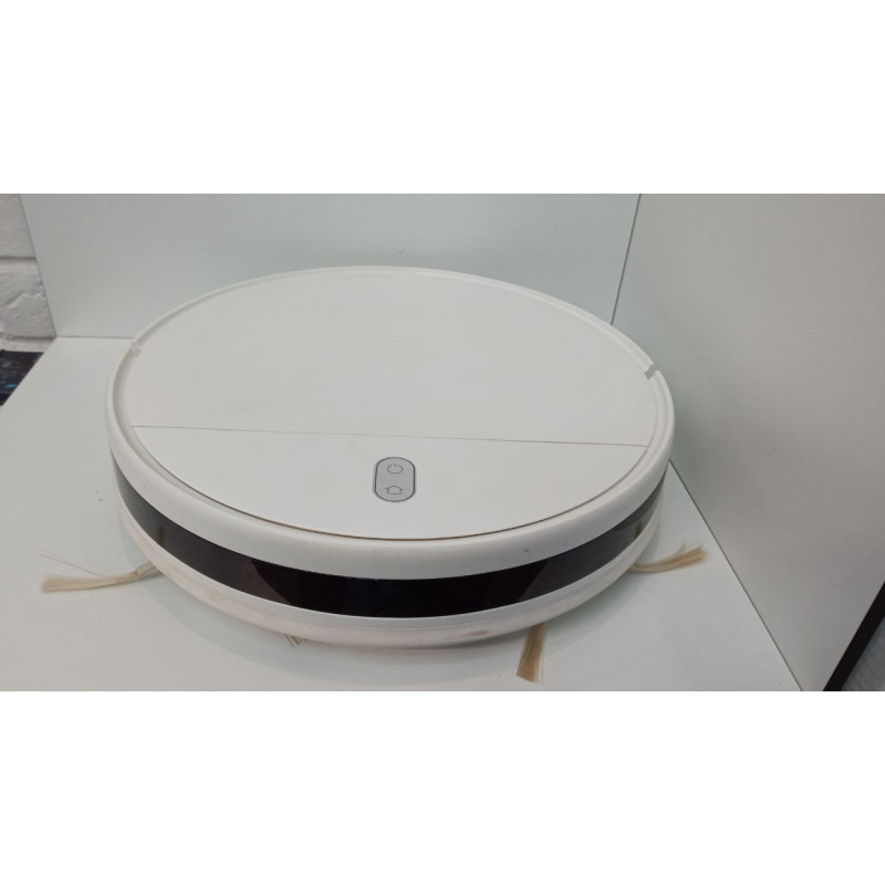 Робот-пылесос Xiaomi Robot Vacuum-Mop Essential SKV4136GL            
            б/у