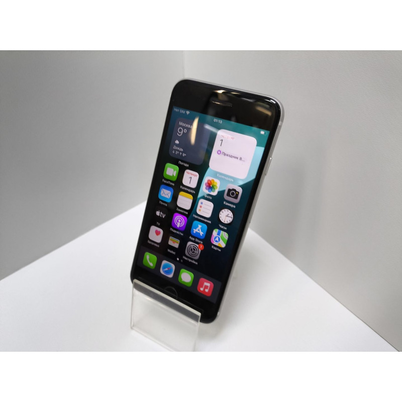 Мобильный телефон Apple iPhone SE 2022 4/64 GB            
            б/у