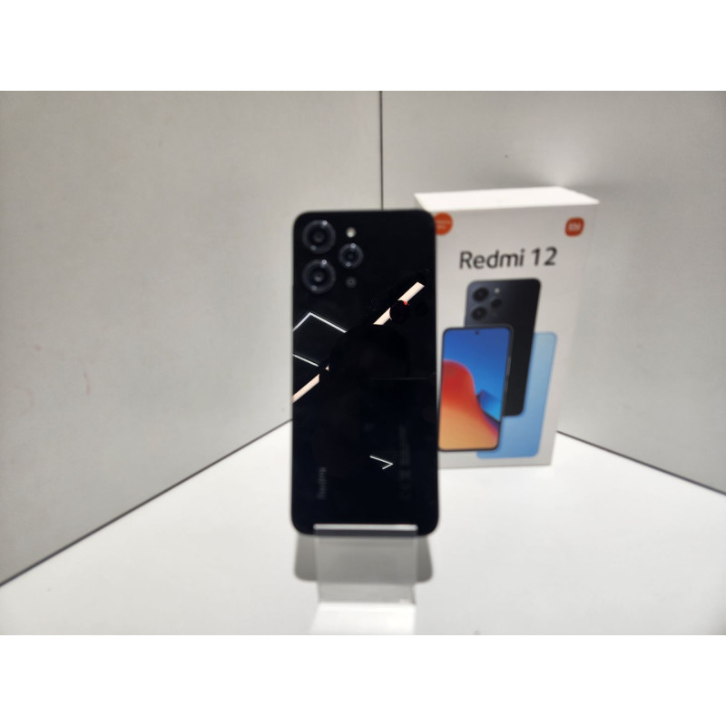 Мобильный телефон Xiaomi Redmi 12 4/128 GB            
            б/у