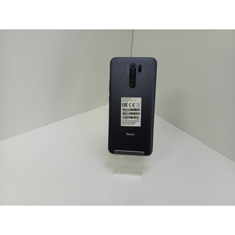 Мобильный телефон Xiaomi Redmi 9 4/64 GB            
            б/у