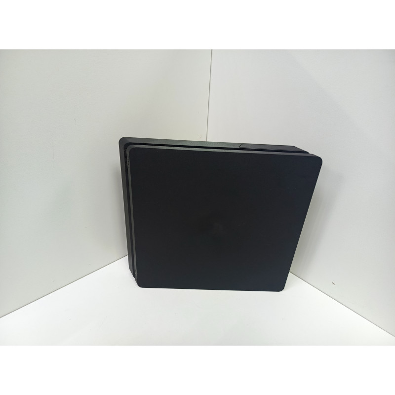 Игровые приставки Sony Playstation 4 500GB (CUH-2108A)            
            б/у