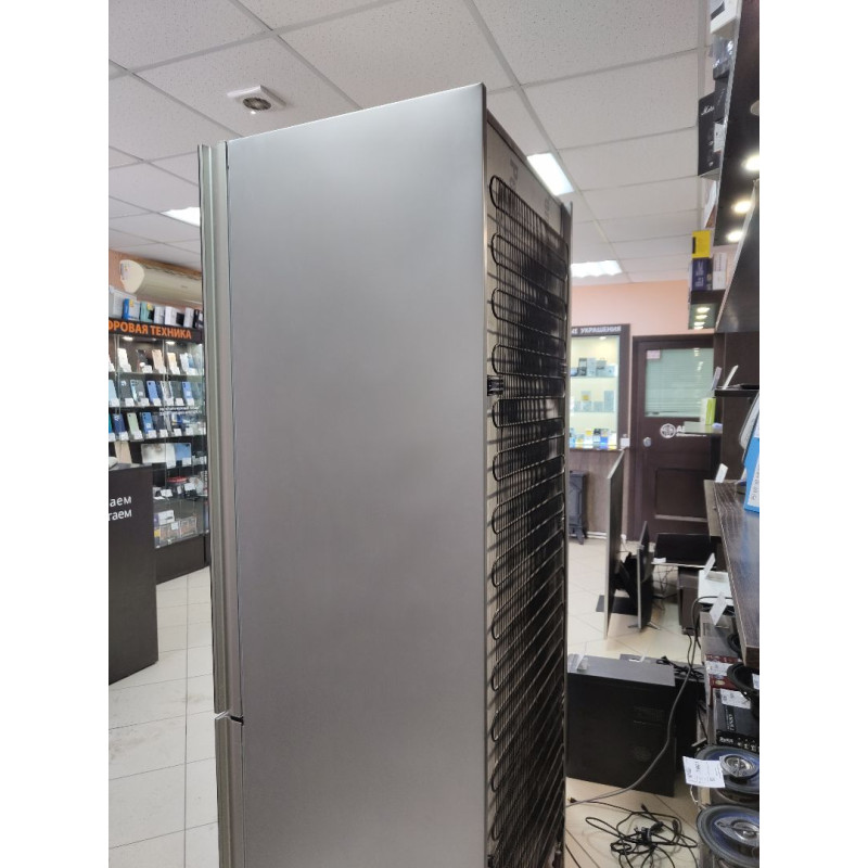 Холодильники Siemens KG 49NSB21 R            
            б/у