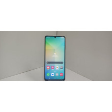 Мобильный телефон Samsung Galaxy A06 6/128 GB            
            б/у