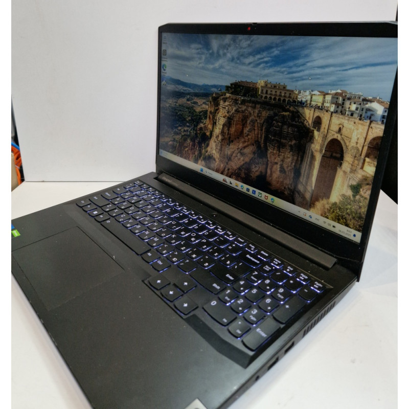Ноутбук Lenovo IdeaPad Gaming 3 15IHU6            
            б/у