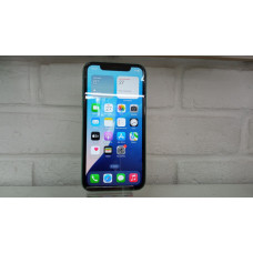 Мобильный телефон Apple iPhone 11 4/128 GB            
            б/у