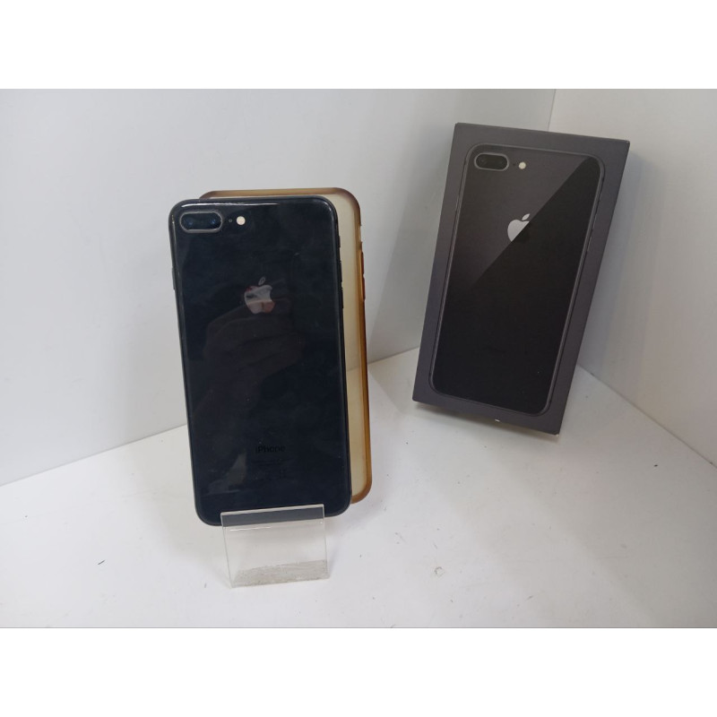 Мобильный телефон Apple iPhone 8 Plus 3/128 GB            
            б/у