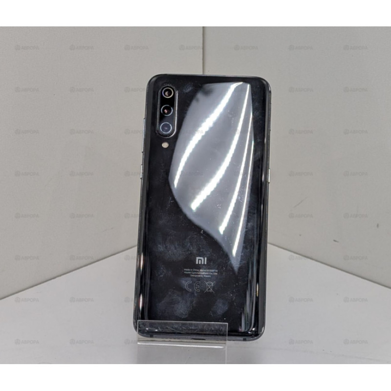 Мобильный телефон Xiaomi Mi 9 6/64 GB.            
            б/у