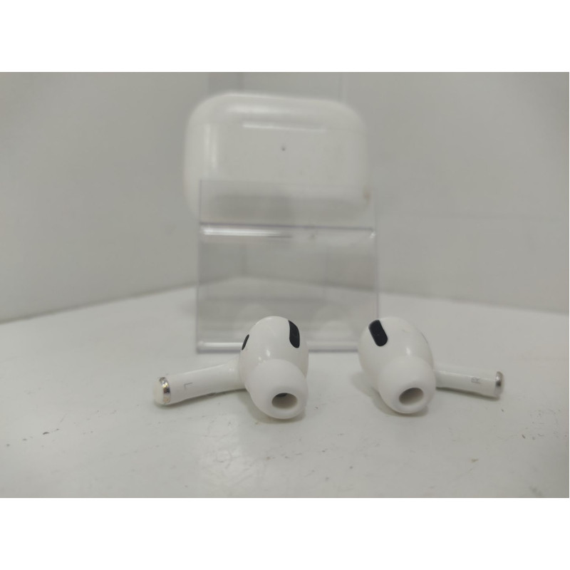 Наушники Беспроводные Внутриканальные Apple AirPods Pro            
            б/у