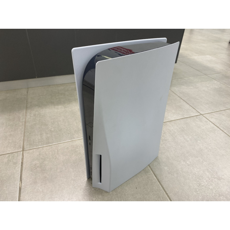 Игровые приставки Sony Playstation 5 825GB (CFI-1200A)            
            б/у