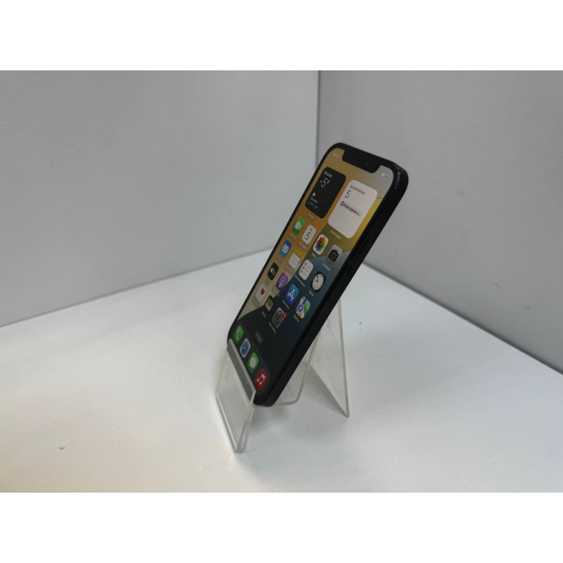 Мобильный телефон Apple iPhone 12 4/128 GB            
            б/у