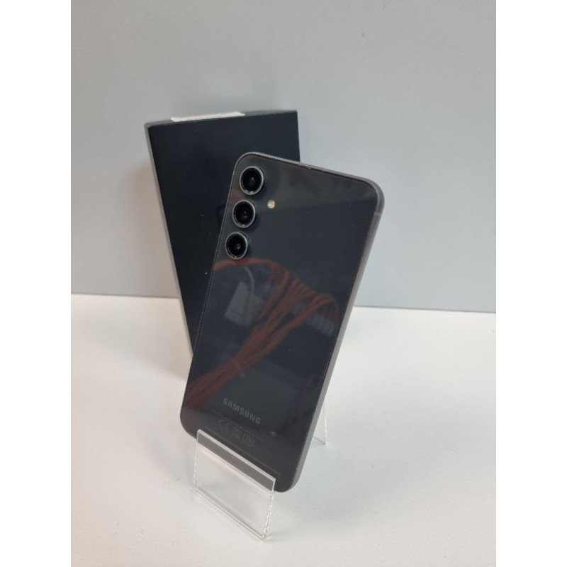 Мобильный телефон Samsung Galaxy S23 FE 8/256 GB            
            б/у