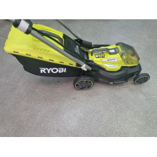 Газонокосилка Ryobi RY18LMX40A            
            б/у