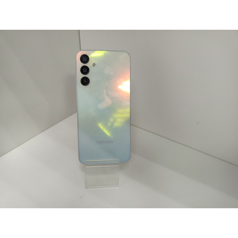 Мобильный телефон Samsung Galaxy A15 4/128 GB            
            б/у