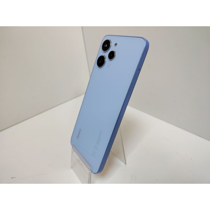 Мобильный телефон Xiaomi Redmi 12 4/128 GB            
            б/у
