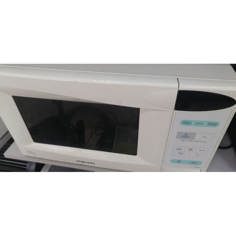 Микроволновые печи Samsung CE2738NR            
            б/у