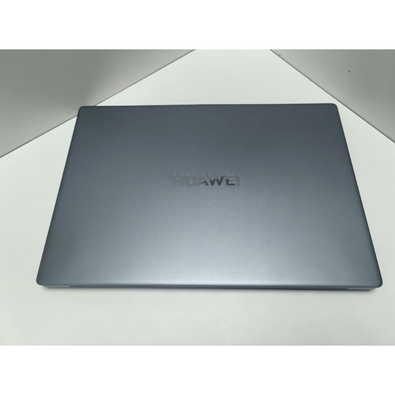 Ноутбук HUAWEI MateBook D16 MCLF-X            
            б/у
