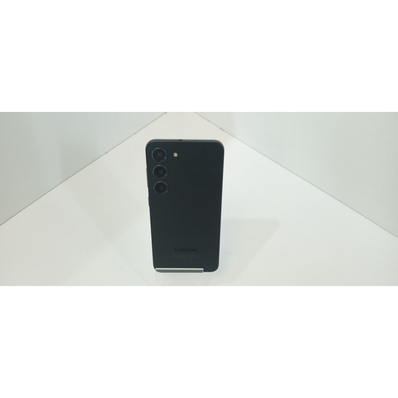 Мобильный телефон Samsung Galaxy S23 8/128 GB            
            б/у