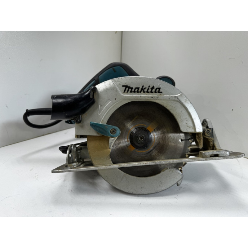 Циркулярная (дисковая) пила Makita HS6601            
            б/у