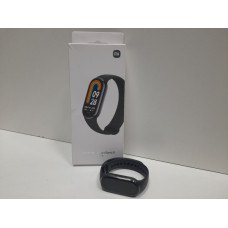 Фитнес-браслеты Xiaomi Smart Band 8            
            б/у
