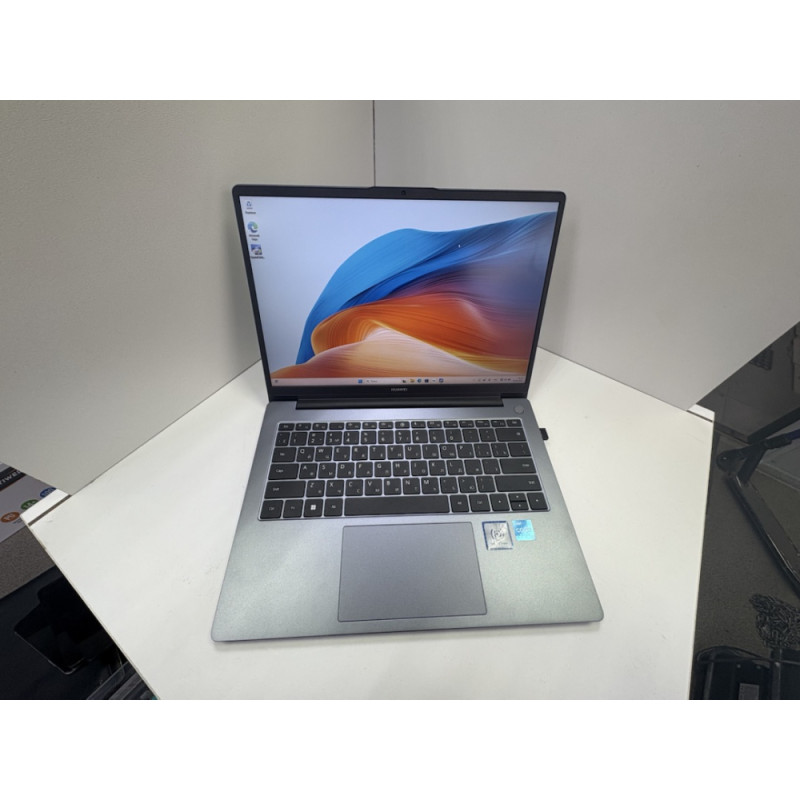 Ноутбук HUAWEI MateBook D 14 MDF-X            
            б/у