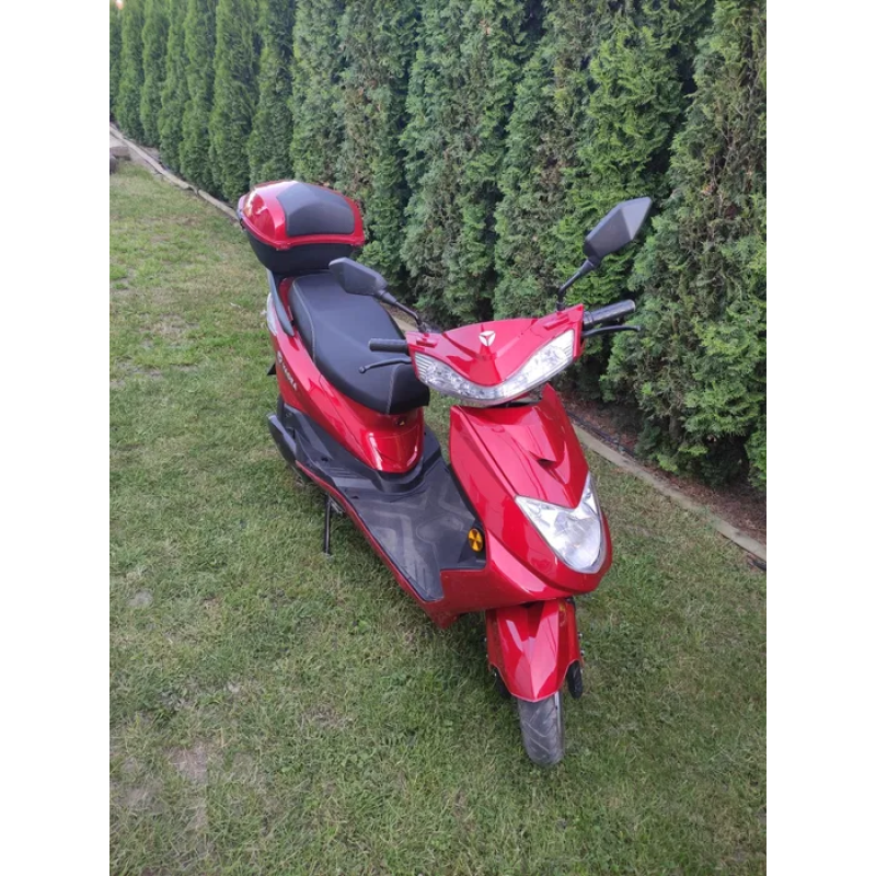 Электроскутер YADEA EM215 Pro 2500w